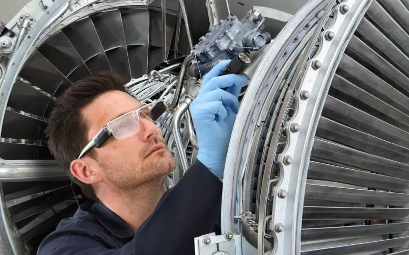 AR-glasses-for-inpsection-and-servicing-tasks